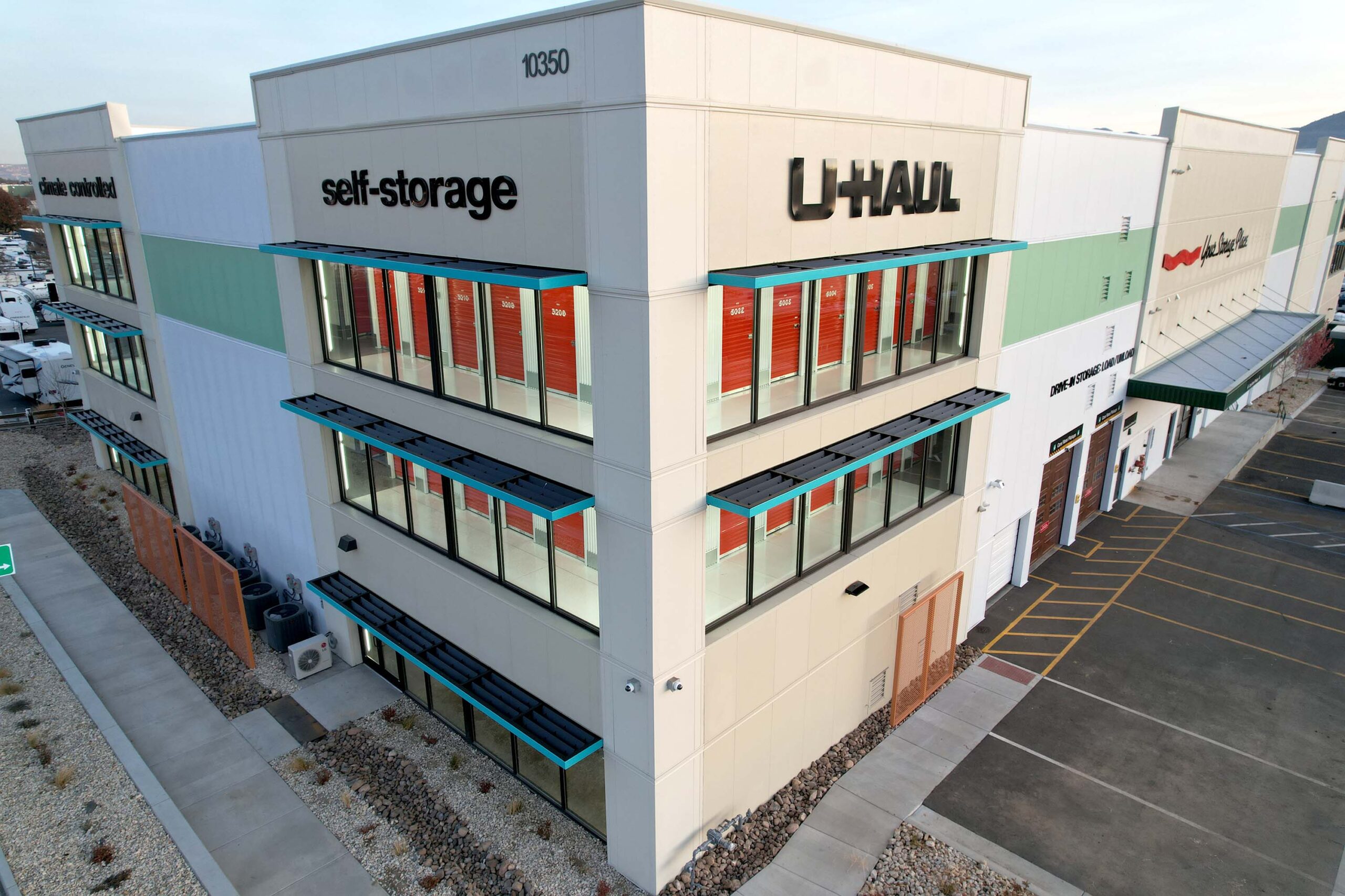 U-Haul Double Diamond